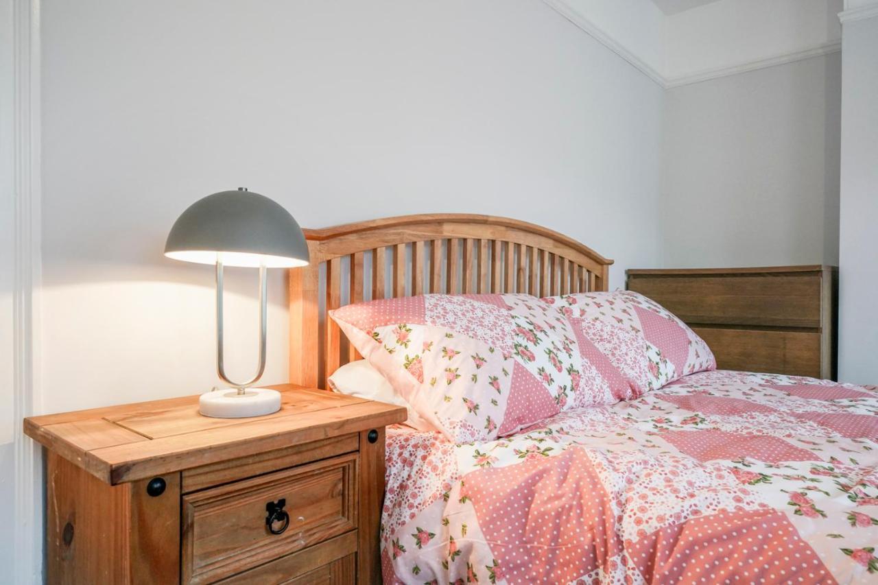 Close To City Centre Stylish 3 Bedroom House 贝尔法斯特 外观 照片