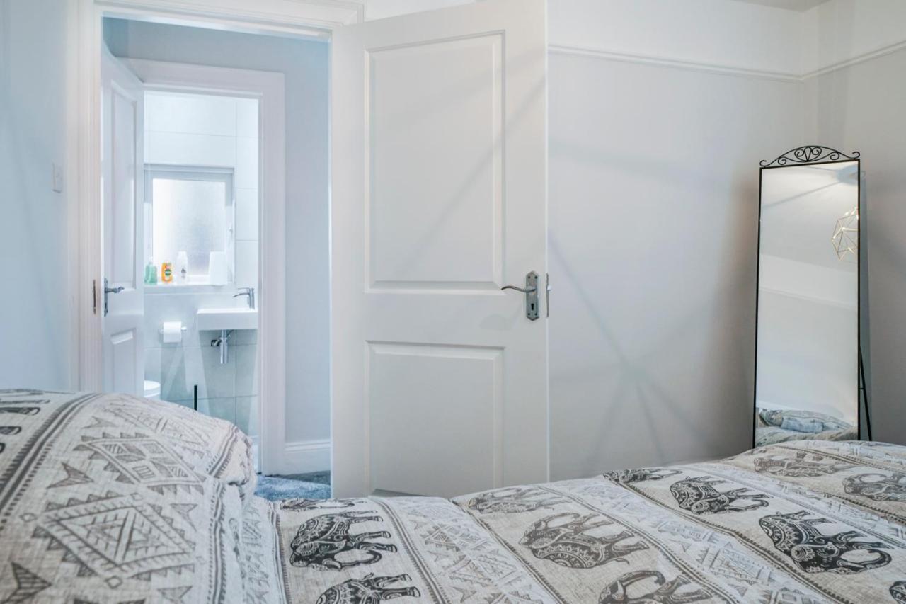 Close To City Centre Stylish 3 Bedroom House 贝尔法斯特 外观 照片